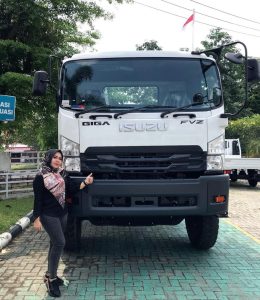 Sales Dealer Isuzu Pekanbaru