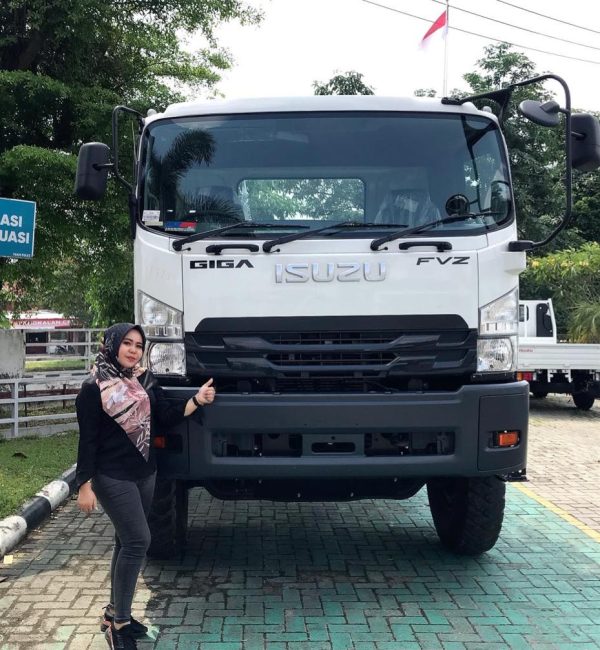 Sales Dealer Isuzu Pekanbaru